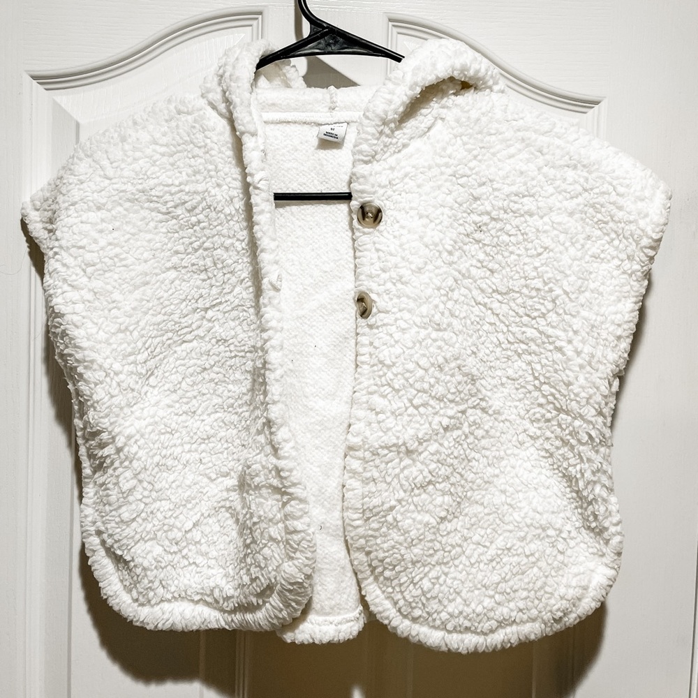 Old Navy Sherpa White Coat sweater 5T